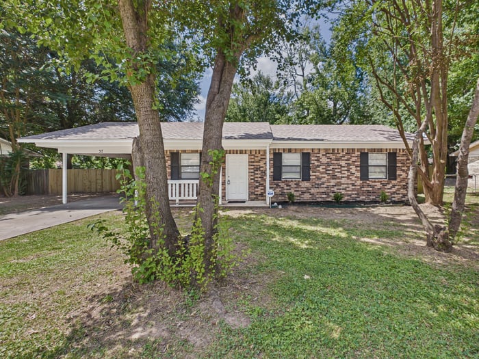 37 Saint John Street, Cabot