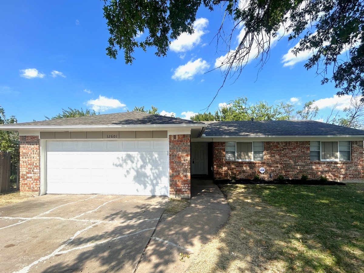 Featured image of house at Discover this beautifully renovated property in Tulsa—a market with robust job growth, a low cost of living, and a promising outlook for long-term investment. This area’s steady expansion is fueled by key industries, including energy, healthcare, and aerospace, providing a stable economic foundation. 

Don’t miss out on adding this Tulsa gem to your portfolio. Schedule a call to learn more about this investment opportunity today!